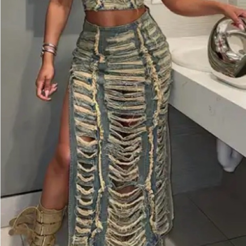 2-Piece Distressed Denim Skirt Set